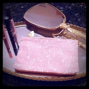 Cosmetic Bag NWOT Ipsy 💄